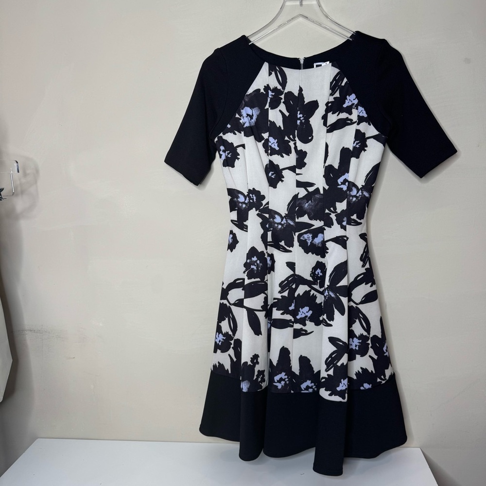 Julian Taylor Black/tan Floral Dress Fit & Flare Size 6